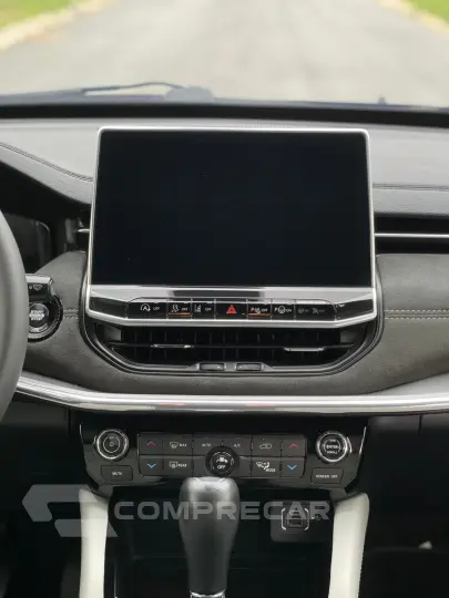 COMMANDER 1.3 T270 Turbo Overland