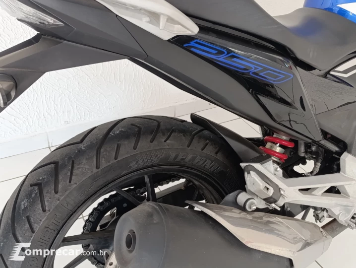CB 250F TWISTER CBS