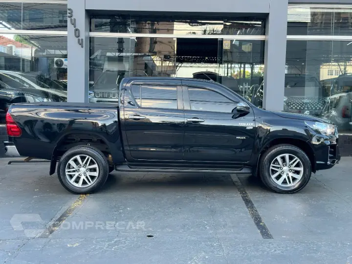 Hilux CD SR 4x2 2.7 16V/2.7 Flex Aut.