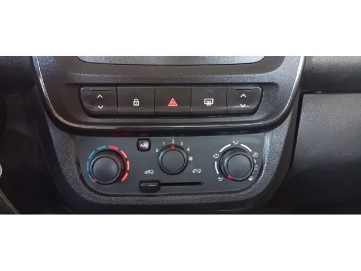 KWID 1.0 12V SCE FLEX ZEN MANUAL