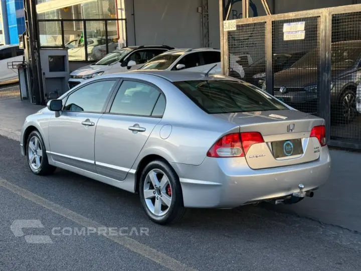 Civic Sedan LXS 1.8/1.8 Flex 16V Aut. 4p