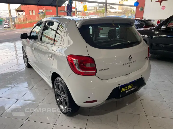 SANDERO 1.6 16V SCE GT Line