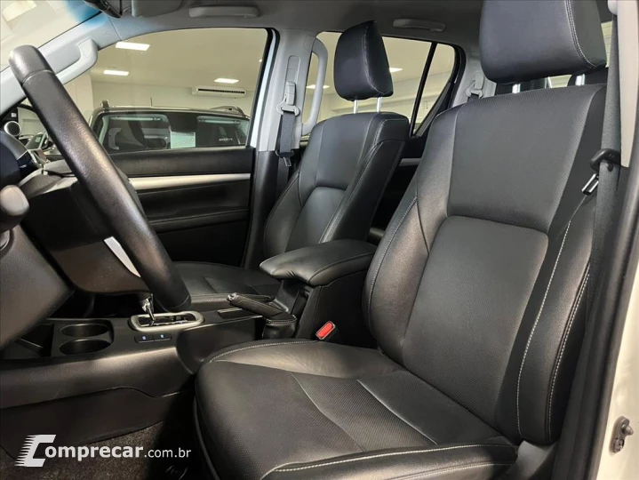 HILUX 2.8 D-4D TURBO DIESEL CD SRX 4X4 AUTOMÁTICO