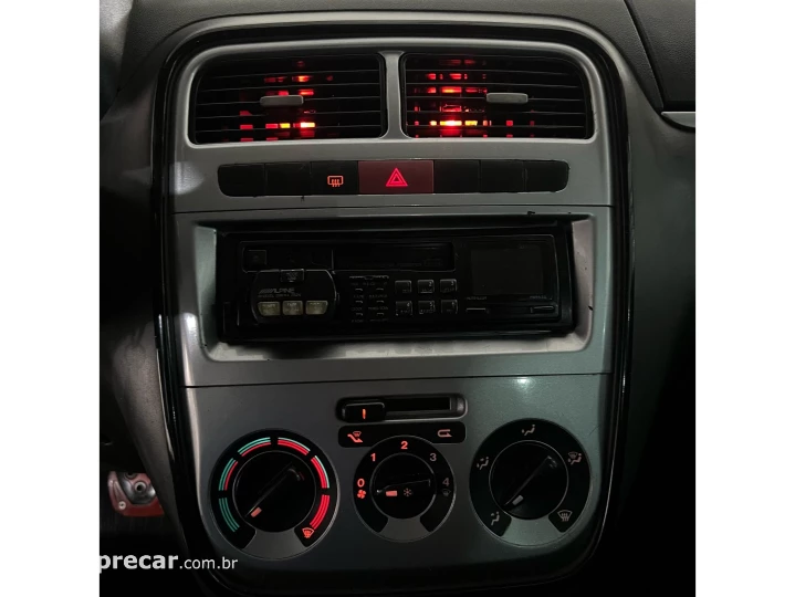 PUNTO 1.4 ATTRACTIVE 8V FLEX 4P MANUAL