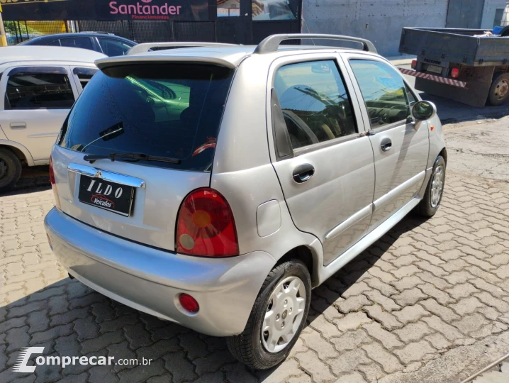QQ 1.1 MPFI 16V