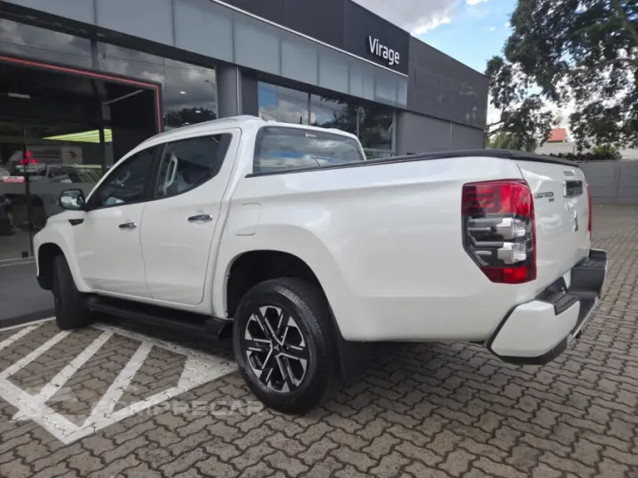 L200 TRITON 2.4 16V Turbo Sport Hpe-s CD 4X4