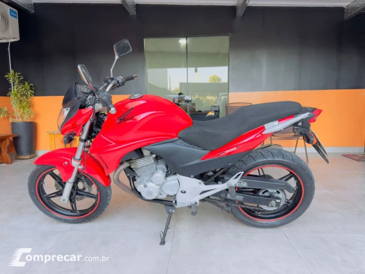 CB300