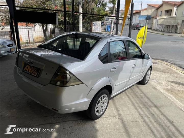 FIESTA 1.6 SE Sedan 16V