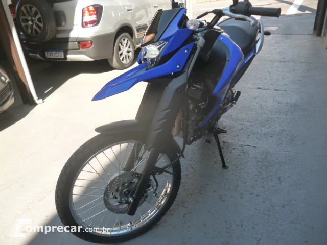 XTZ 250 LANDER