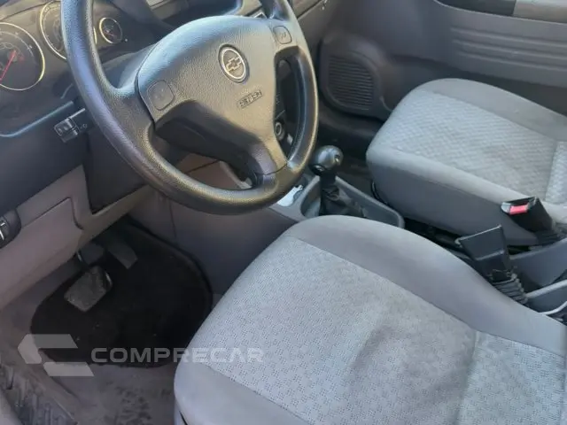 ZAFIRA - 2.0 MPFI EXPRESSION 8V 4P AUTOMÁTICO