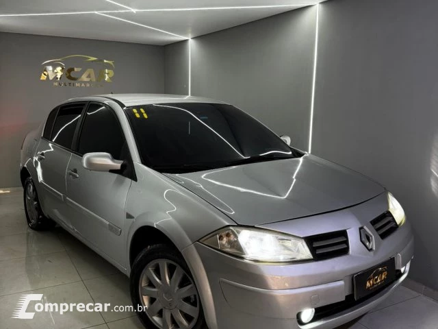 MÉGANE SEDAN - 1.6 DYNAMIQUE 16V 4P MANUAL