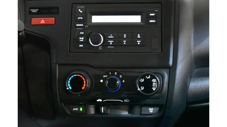 FIT - 1.5 DX 16V 4P MANUAL
