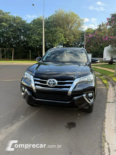 HILUX SW4 2.8 SRX 4X4 7 Lugares 16V Turbo Intercooler