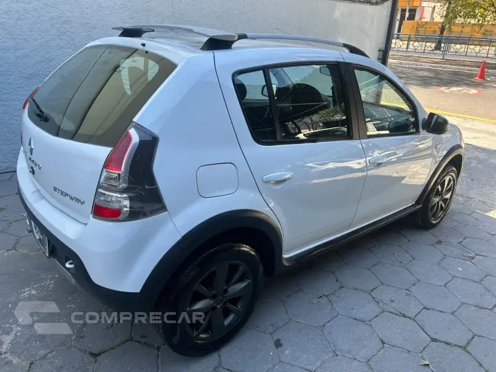 SANDERO 1.6 STEPWAY 16V FLEX 4P AUTOMÁTICO