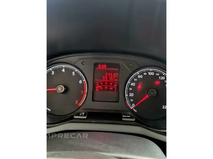 VOYAGE 1.0 12V MPI TOTALFLEX 4P MANUAL