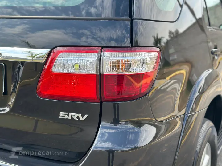 HILUX SW4 3.0 SRV 4X4 7 LUGARES 16V TURBO INTERCOOLER DIESEL