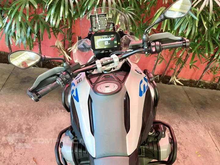 1300R GS