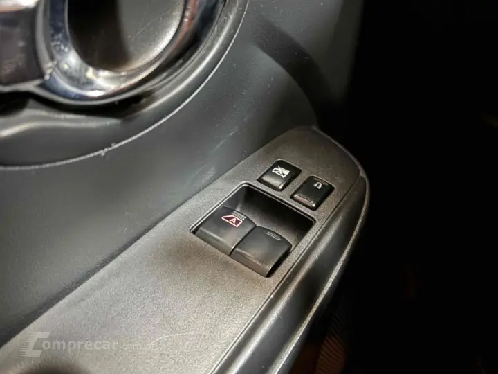 VERSA 1.6 16V FLEX SV 4P MANUAL