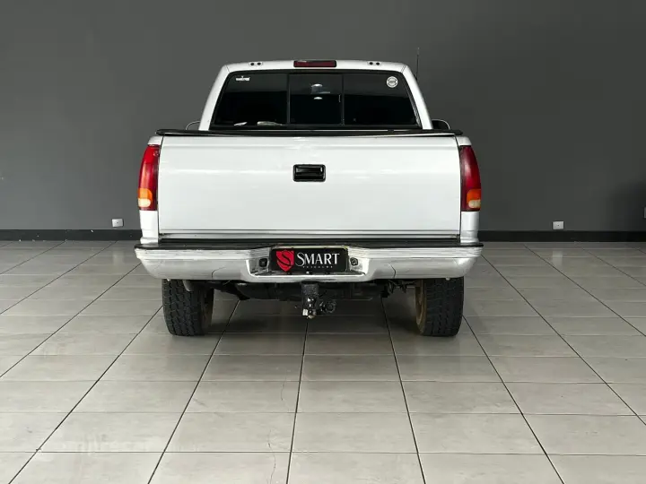 SILVERADO 4.1 MPFI DLX 4X2 CS 18V GASOLINA 2P MANUAL