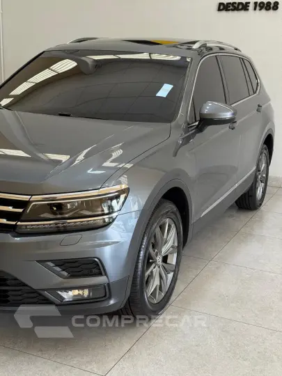 Tiguan 1.4 250 TSI TOTAL FLEX ALLSPACE COMFORTLINE TURBO AUT