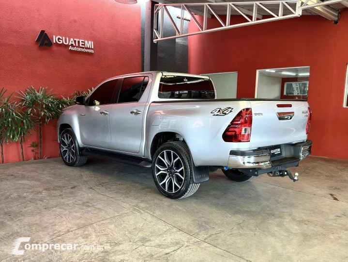 HILUX 2.8 SRX 4X4 CD 16V DIESEL 4P AUTOMÁTICO