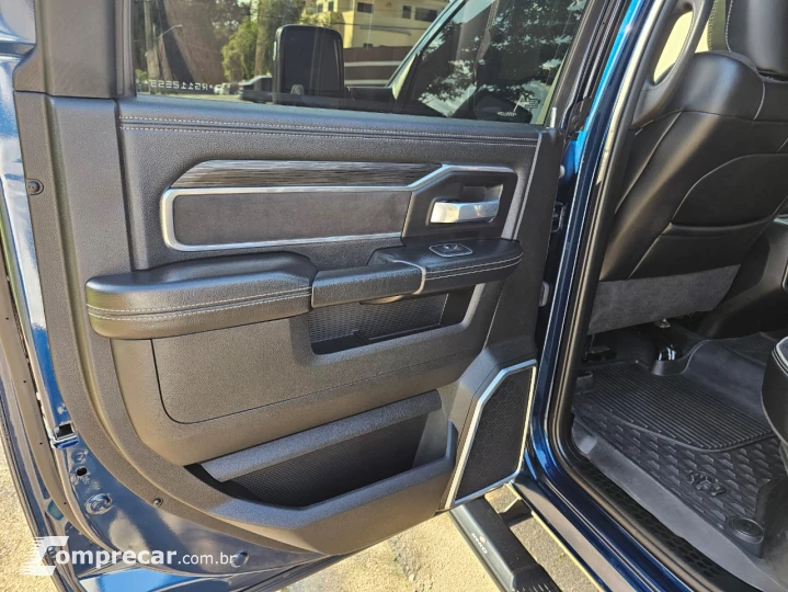 2500 6.7 I6 Turbo Laramie CD 4X4