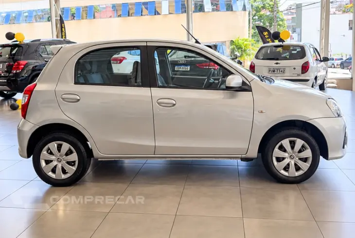 ETIOS HB XS 15 AT