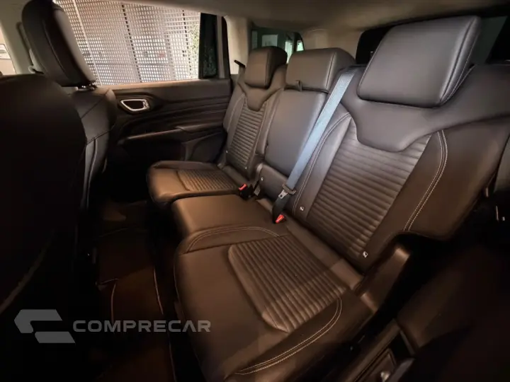 COMMANDER 1.3 T270 TURBO FLEX LONGITUDE AT6