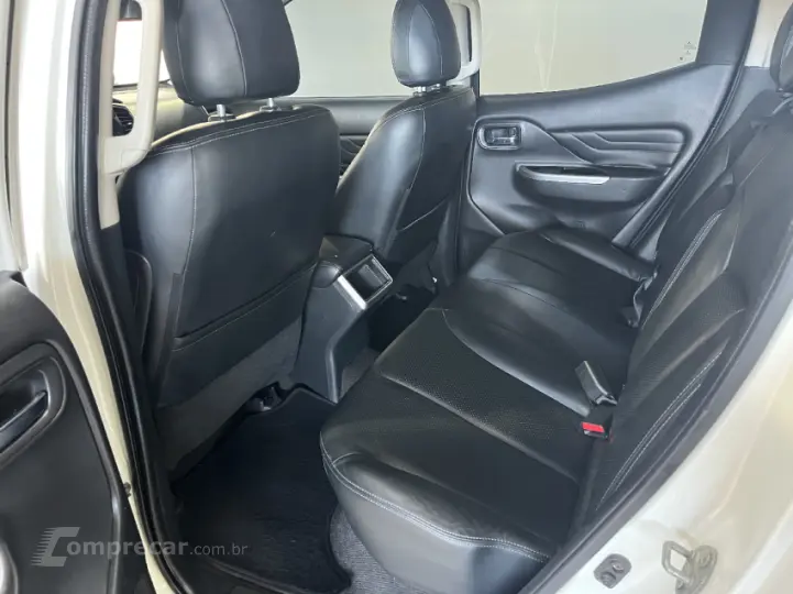 L200 TRITON 2.4 16V Turbo Sport Hpe-s CD 4X4