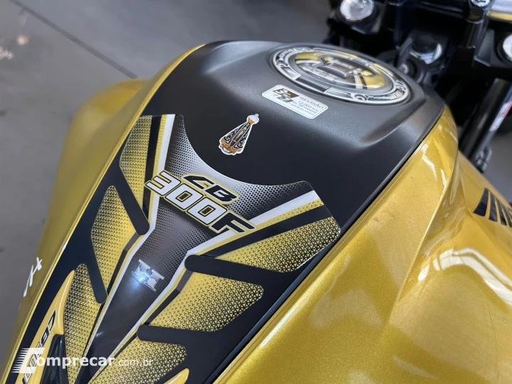 CB CB 300F Twister Flex