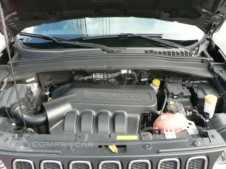 Renegade 1.8 16V Flex Longitude 4P Automático