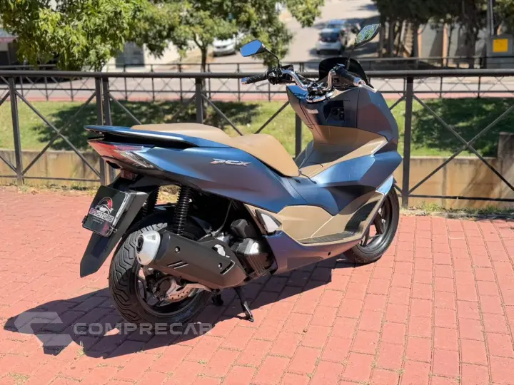PCX 160 DLX ABS