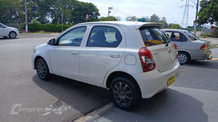 etios x 1.3 completo