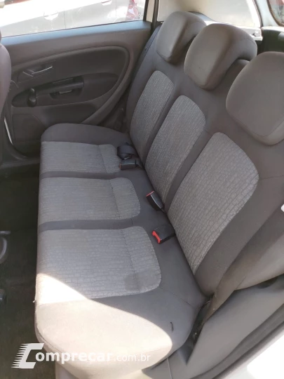 Punto ESSENCE 1.6 Flex 16V 5p
