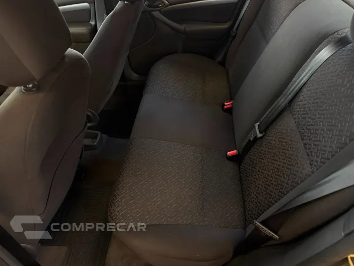 Focus Sedan 1.6/1.6 Flex 8V/16V 4p Mec.