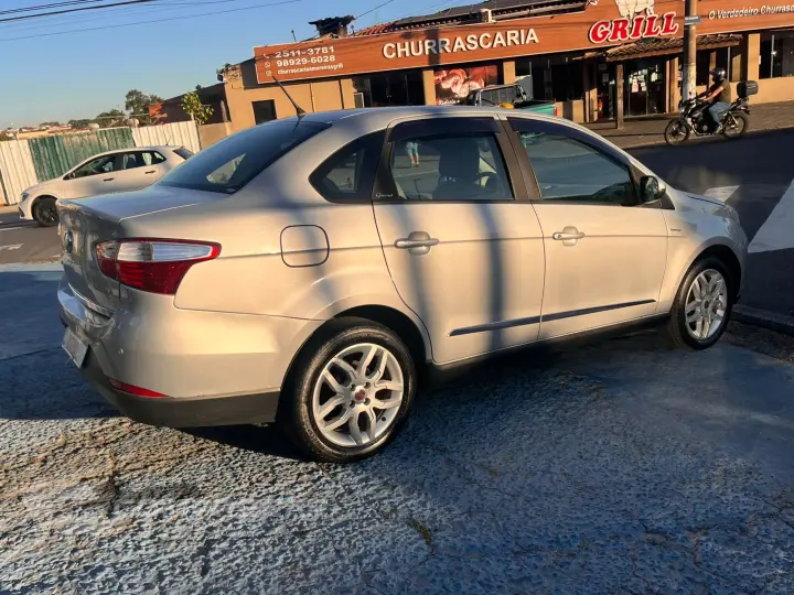 SIENA 1.6 MPI ESSENCE 16V FLEX 4P AUTOMATIZADO