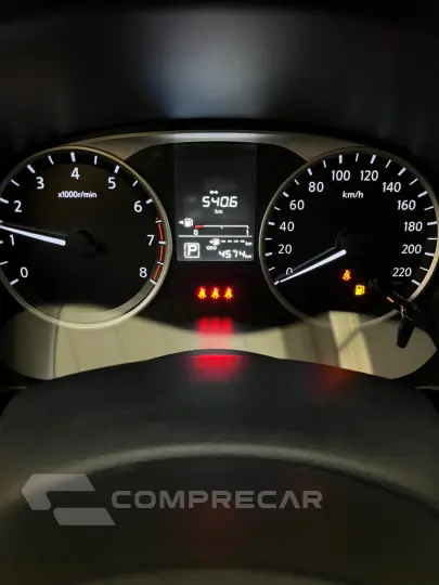 Kicks 1.6 16V 4P FLEXSTART SENSE XTRONIC AUTOMÁTICO CVT