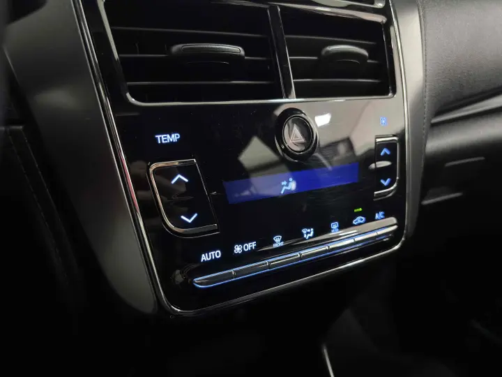 YARIS 1.5 16V FLEX XL MULTIDRIVE