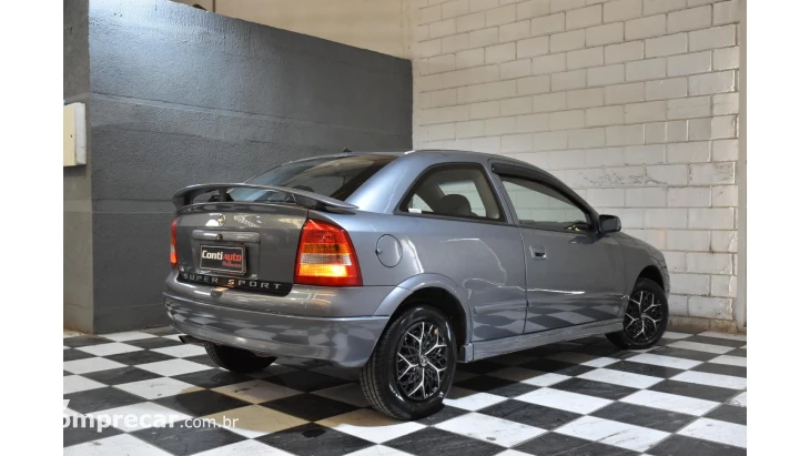 ASTRA HATCH - 1.8 MPFI GL 8V 2P MANUAL
