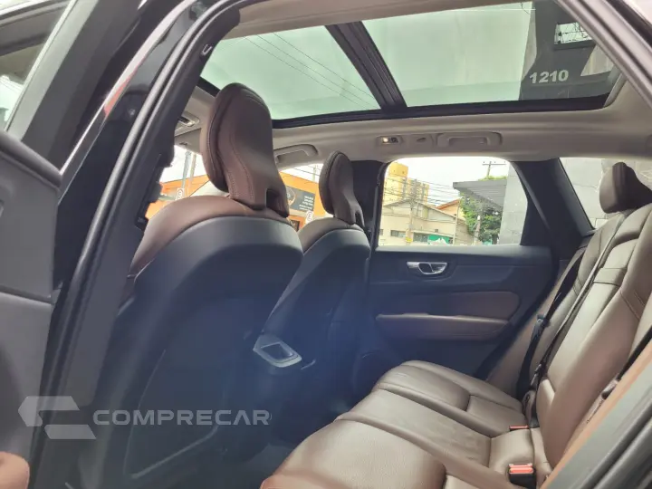 XC60 2.0 T5 Momentum AWD