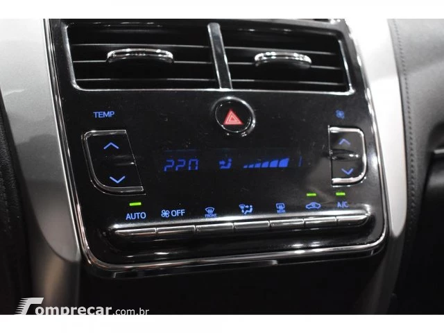 YARIS SEDAN - 1.5 16V SEDAN XS CONNECT MULTIDRIVE