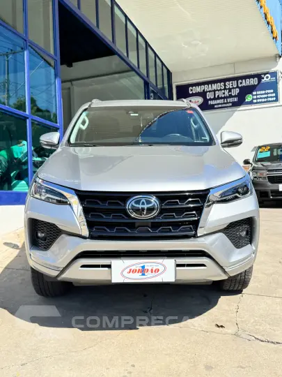 Hilux SW4 SRX 4x4 2.8 TDI 16V Dies. Aut.