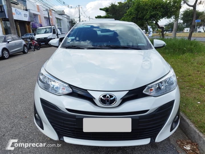 YARIS 1.5 16V Sedan XL