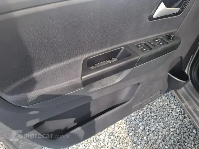 FOX - 1.6 MI 8V 4P MANUAL