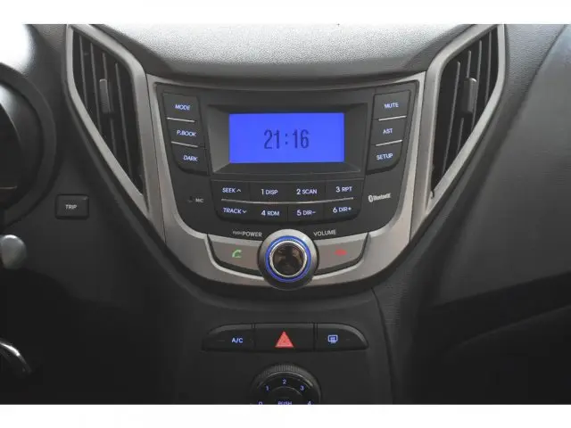 HB20 - 1.6 COMFORT PLUS 16V 4P AUTOMÁTICO