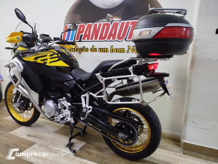 F 850 GS ADVENTURE 40 ANOS