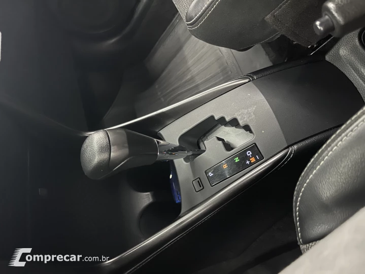 YARIS 1.5 16V XS Connect