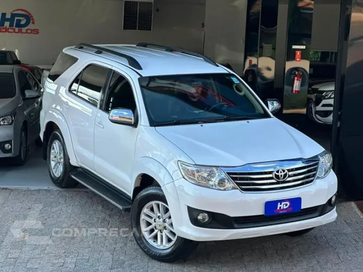 HILUX SW4 4X2SR