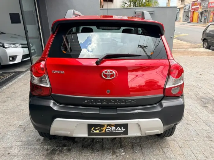 ETIOS CROSS 1.5 16V