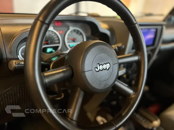 Wrangler 3.8 V6 12V SPORT TETO RÍGIDO AUTOMÁTICO